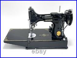 Very Rare Made In USA Stamped Vintage Singer Featherweight 221 Sewing Machine