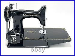 Very Rare Made In USA Stamped Vintage Singer Featherweight 221 Sewing Machine